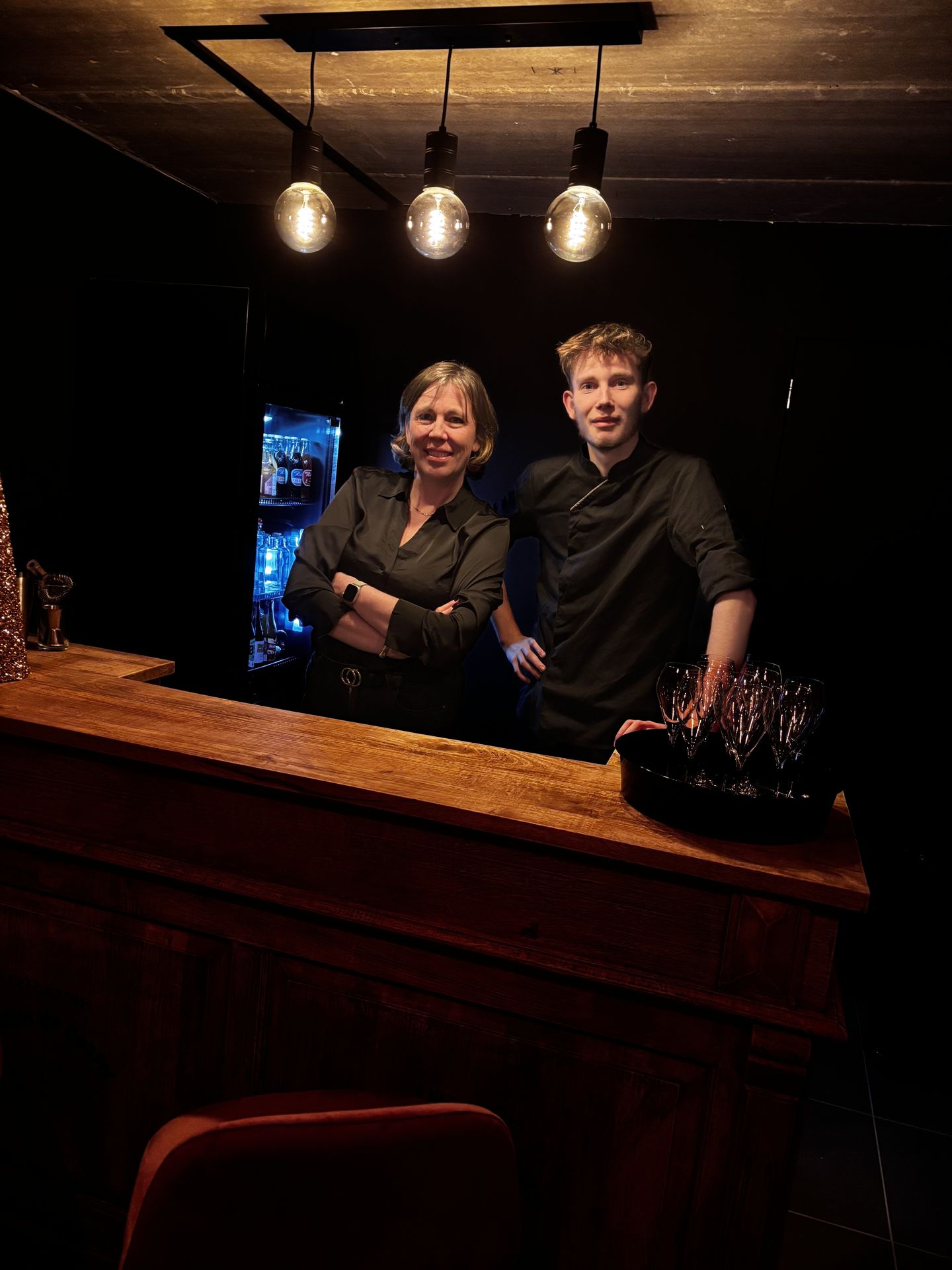 Bar intimiste de L’Eminessence à Émines, lieu chaleureux pour privatisation et événements privés.
